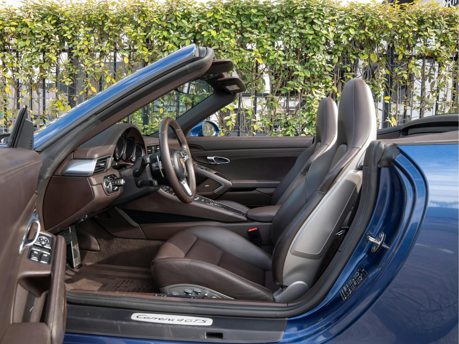 Porsche 911 Cabrio 3.0 Carrera 4 GTS | Blue Metallic Wrap | Bose | Adaptieve Sport-Stoelen